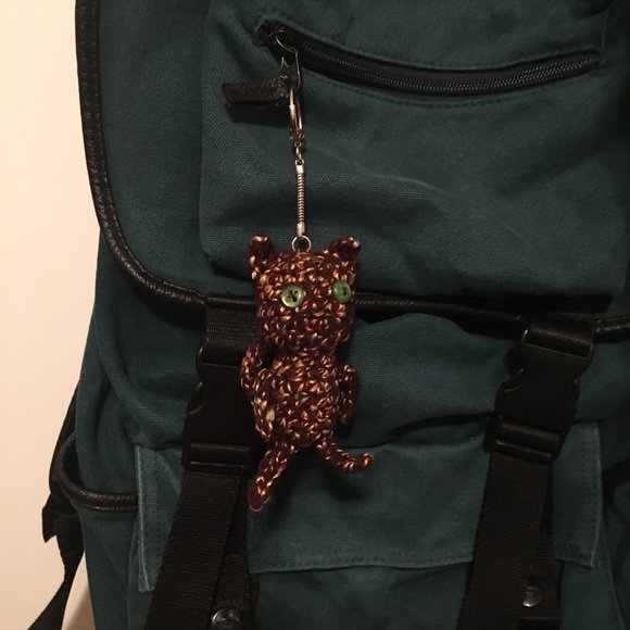 Speckled Brown Cat Keychain - Picture 4 of 6